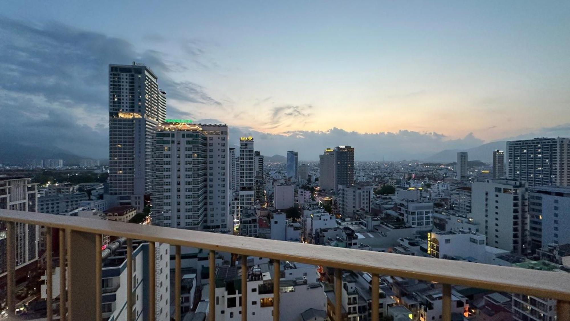 L'Apartment And Signature Nha Trang Tours - Muong Thanh Luxury Khanh Hoa الغرفة الصورة